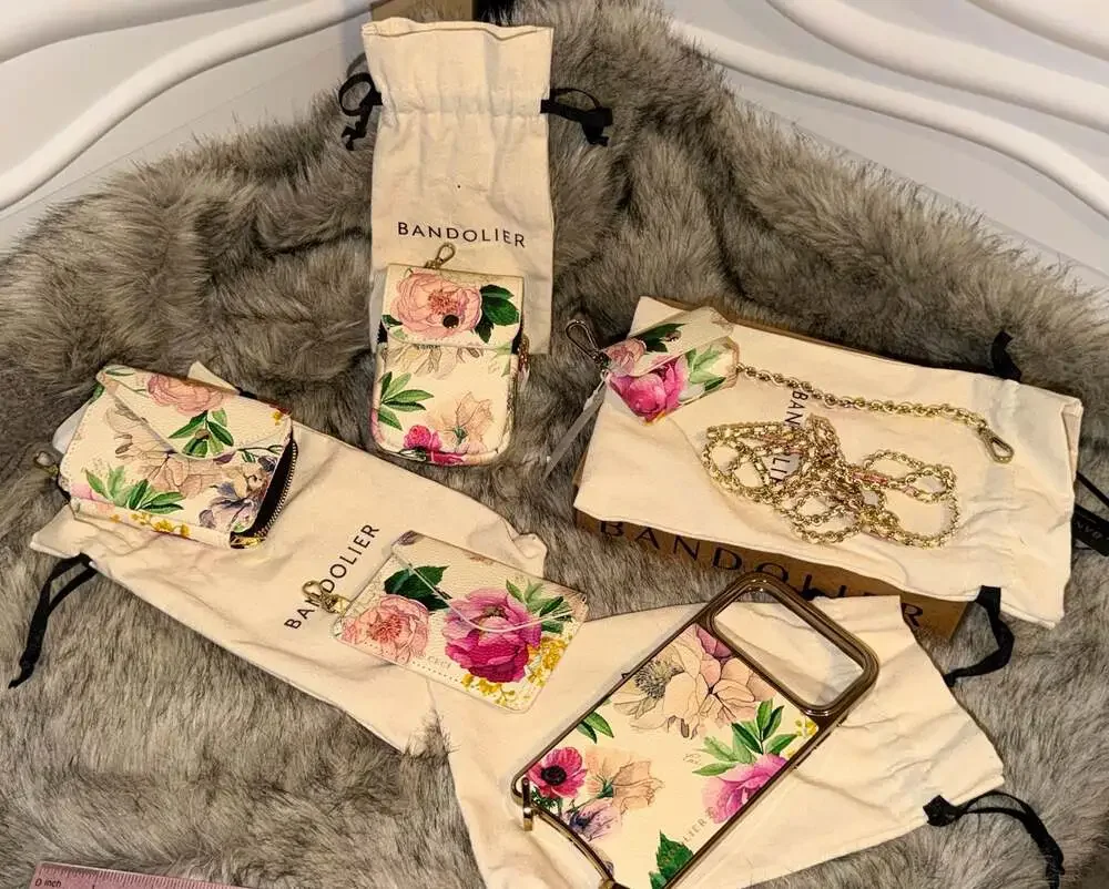 Bandolier Rae Magnet Duet Essentials Set in Ceci Ivory Floral/Gold